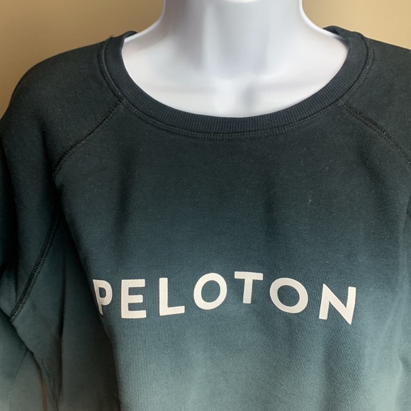 Nice Peloton sweatshirt - Picture 2 of 9